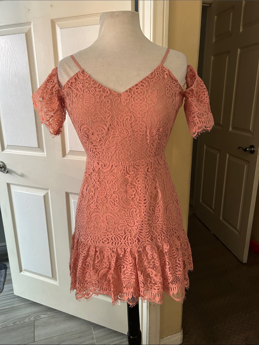 Cold-Shoulder Coral Lace Mini Dress with Ruffle Hem